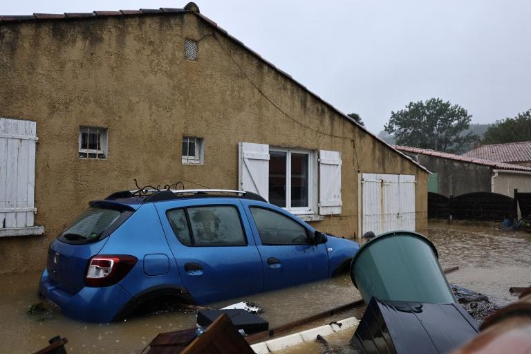 Un mort dans les fortes intempéries près de Marseille, la Haute-Corse en vigilance rouge