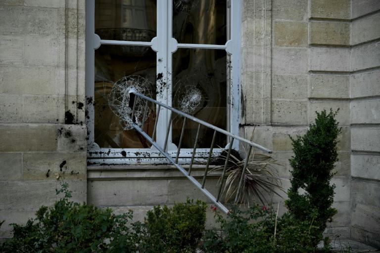 "Casseurs-payeurs": après les violences du 17 octobre, la réponse législative au Sénat