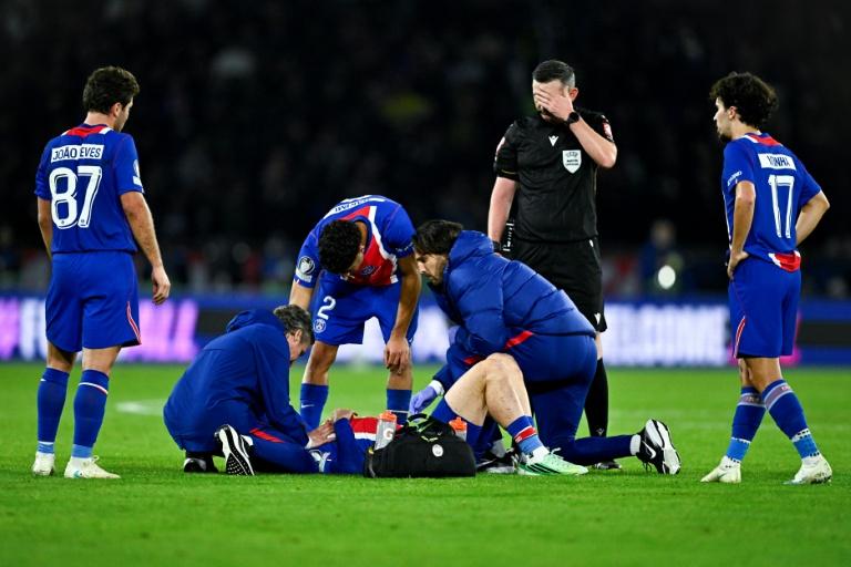 Foot : "Kvara", gravement blessé au genou droit, absent plusieurs mois (PSG)