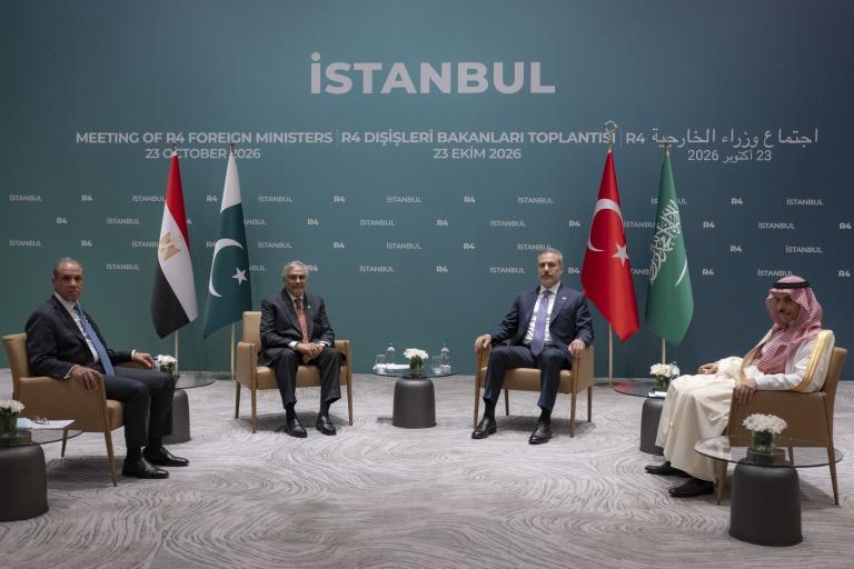 Iran : huit hauts diplomates d'Europe et du Moyen-Orient à Istanbul