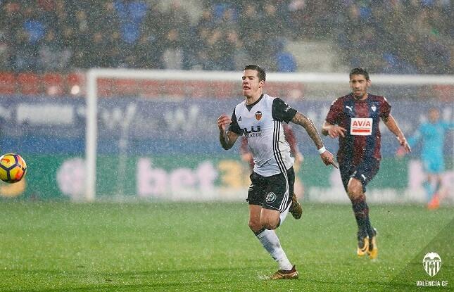 L'Eibar a battu le Valencia CF dans des conditions difficiles