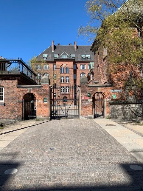 l’école Duevej dont les bâtiments sont classés à Frederiksberg Copenhague