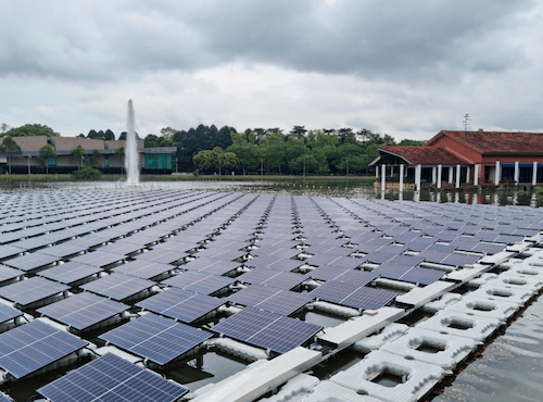 ©Severine Male, Panneaux solaires au Singapore Discovery Centre