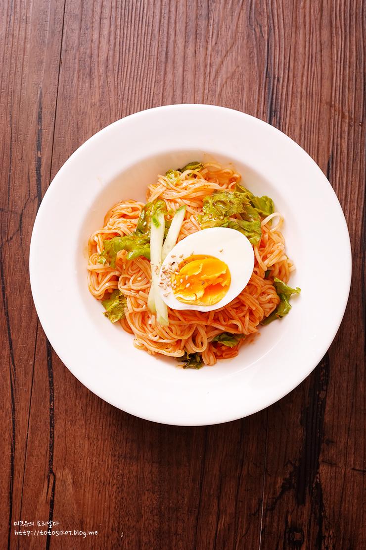 recette coréenne cuisine bibimguksu nouilles de riz gochujang séoul corée kimchi piment