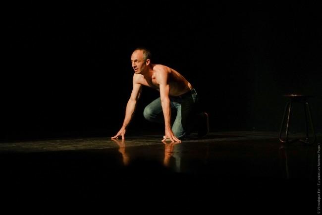 gael leiblang sur scène pour Tu seras un homme papa