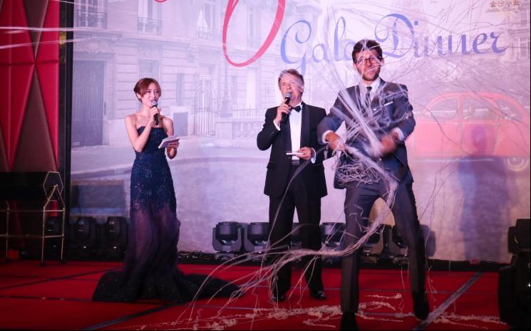 Ferdinand Clovis magicien Hong Kong