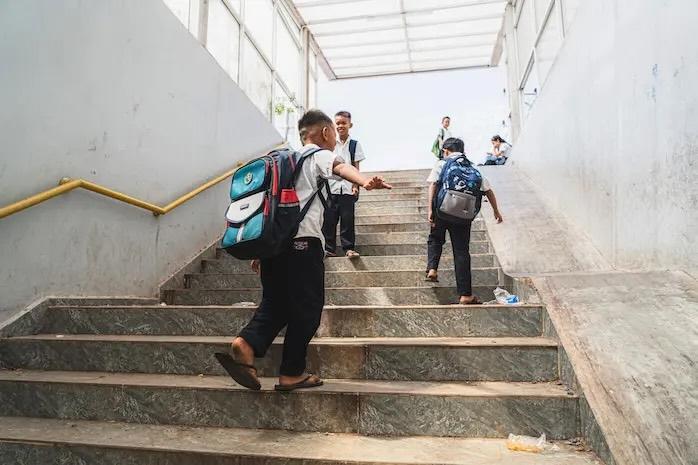 EKL tire la sonnette d’alarme pour les enfants de Sihanoukville