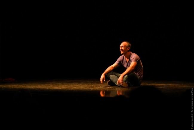 gael leiblang sur scène pour Tu seras un homme papa