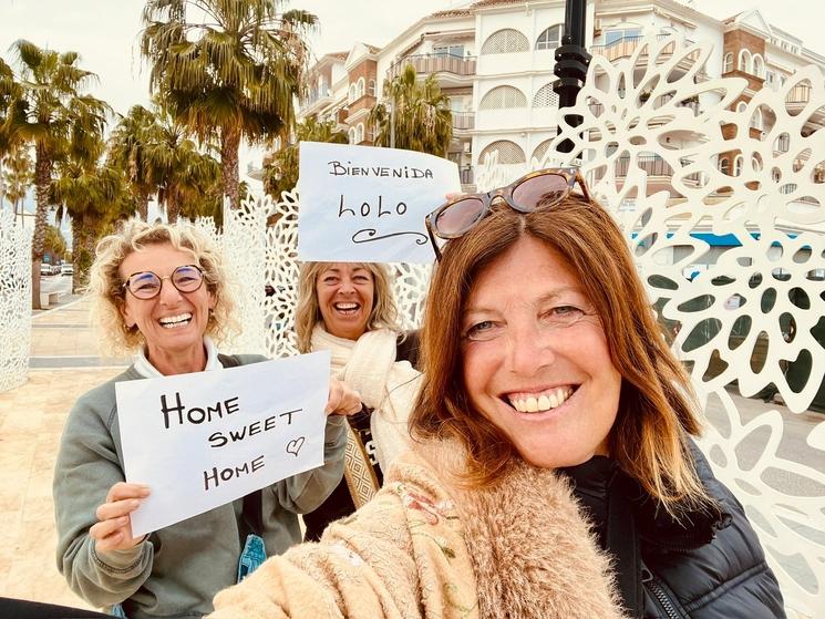 La Careza, c'est son château en Espagne — au sens propre comme au sens rêvé. Et le cottage baptisé La Rocheblin est à la fois un clin d'œil et un hommage discret à cette lignée qui, quelque part, l'a précédée ici.