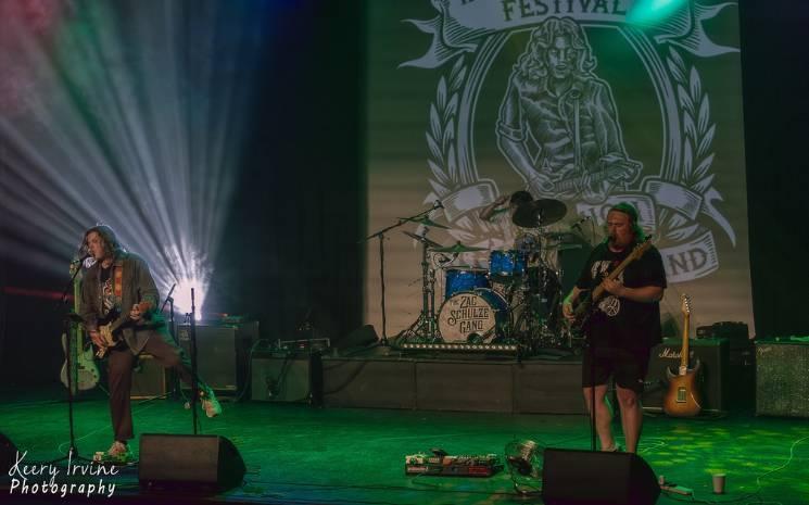 2024, Festival international hommage à Rory Gallagher, Zac Schulze Gang en concert, Ballyshannon, comté de Donegal