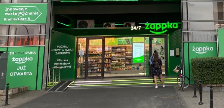 Une enseigne Zabka 24/7 à Poznan en 2021