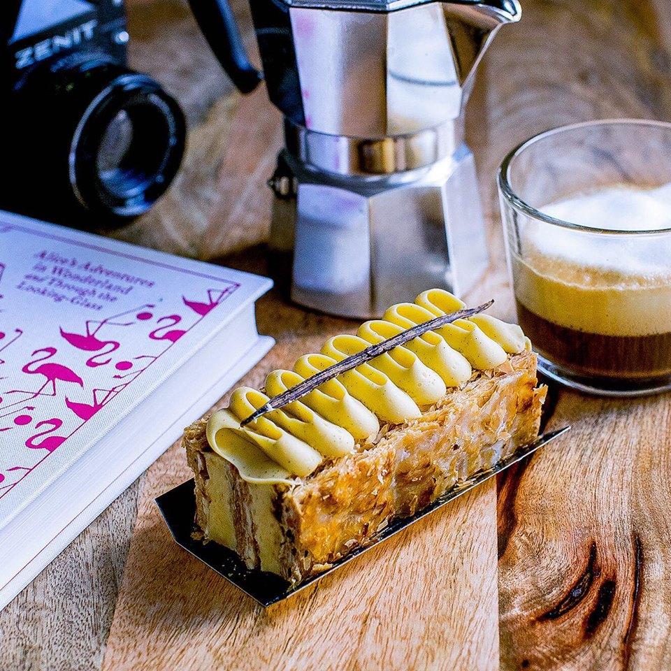 caramel-bistro-patisserie-bucarest