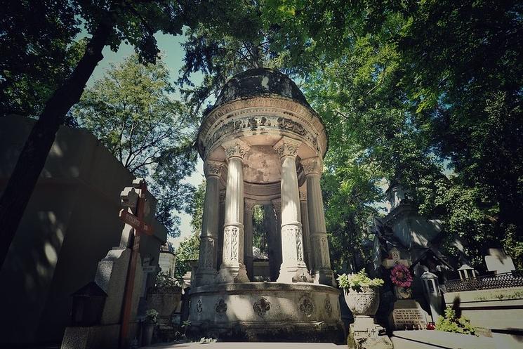 cimetiere-bellu-bucarest-promenade