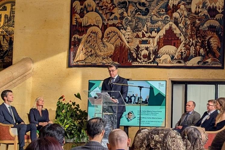 S.E. Carlos Alberto Franco França