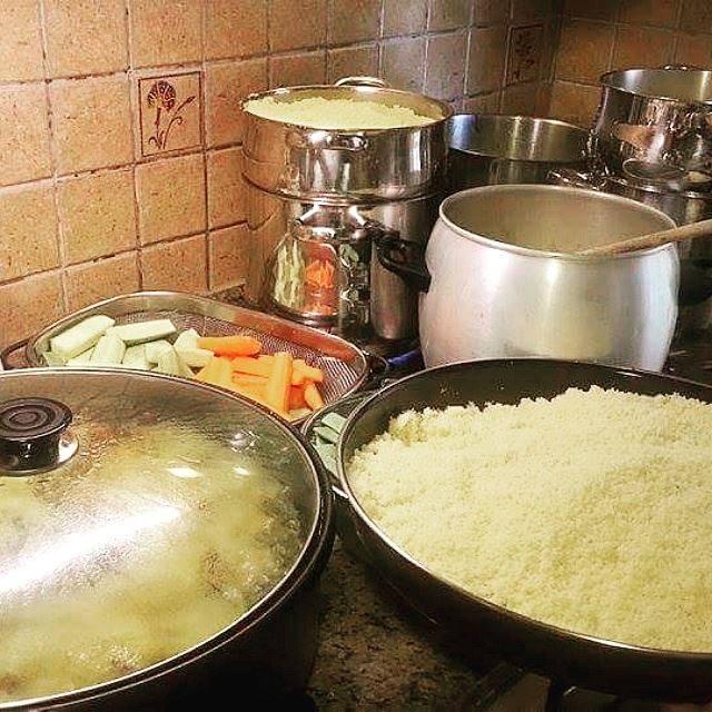 Le Couscous en préparation