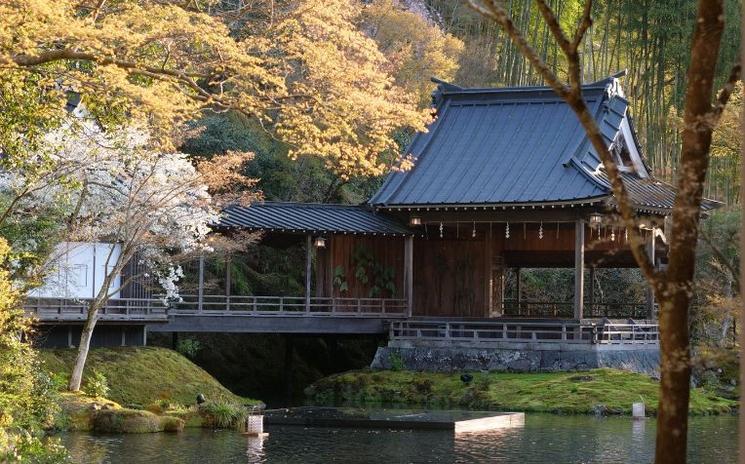 3. © Éditons Komorebi_Ryokan.jpg