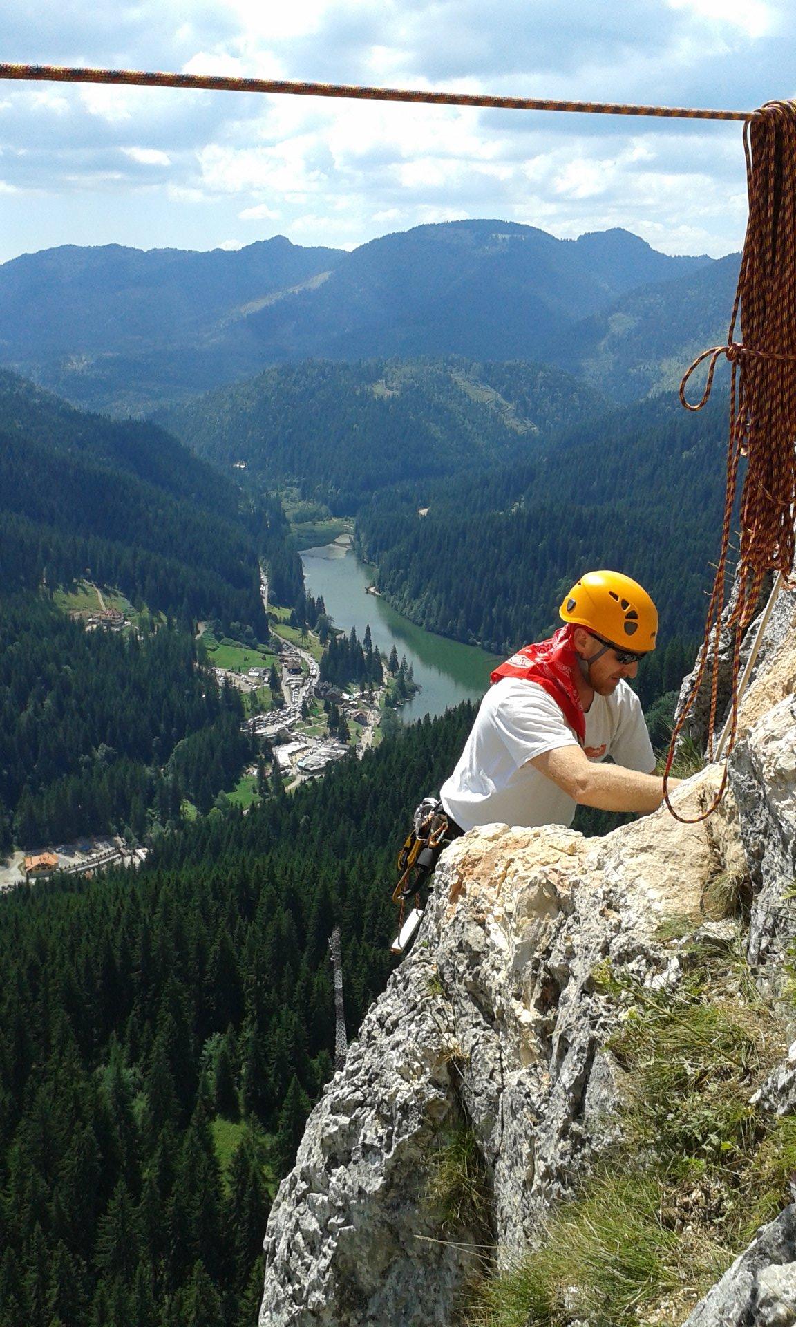 via-ferrata-roumanie-tourisme-montagne-lac-rouge-wild-ferenc