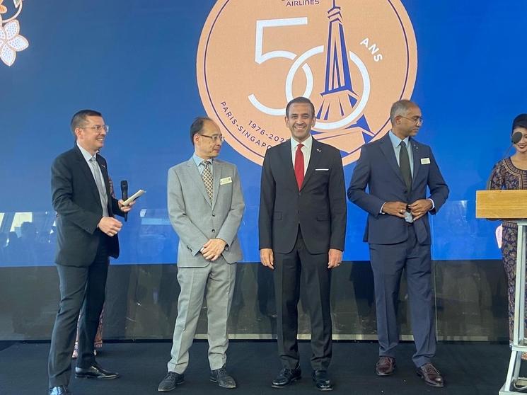 Les 50 ans de la ligne singapour paris sur la Tour Eiffel le 4 juin 2026 - copyright CCanonne
