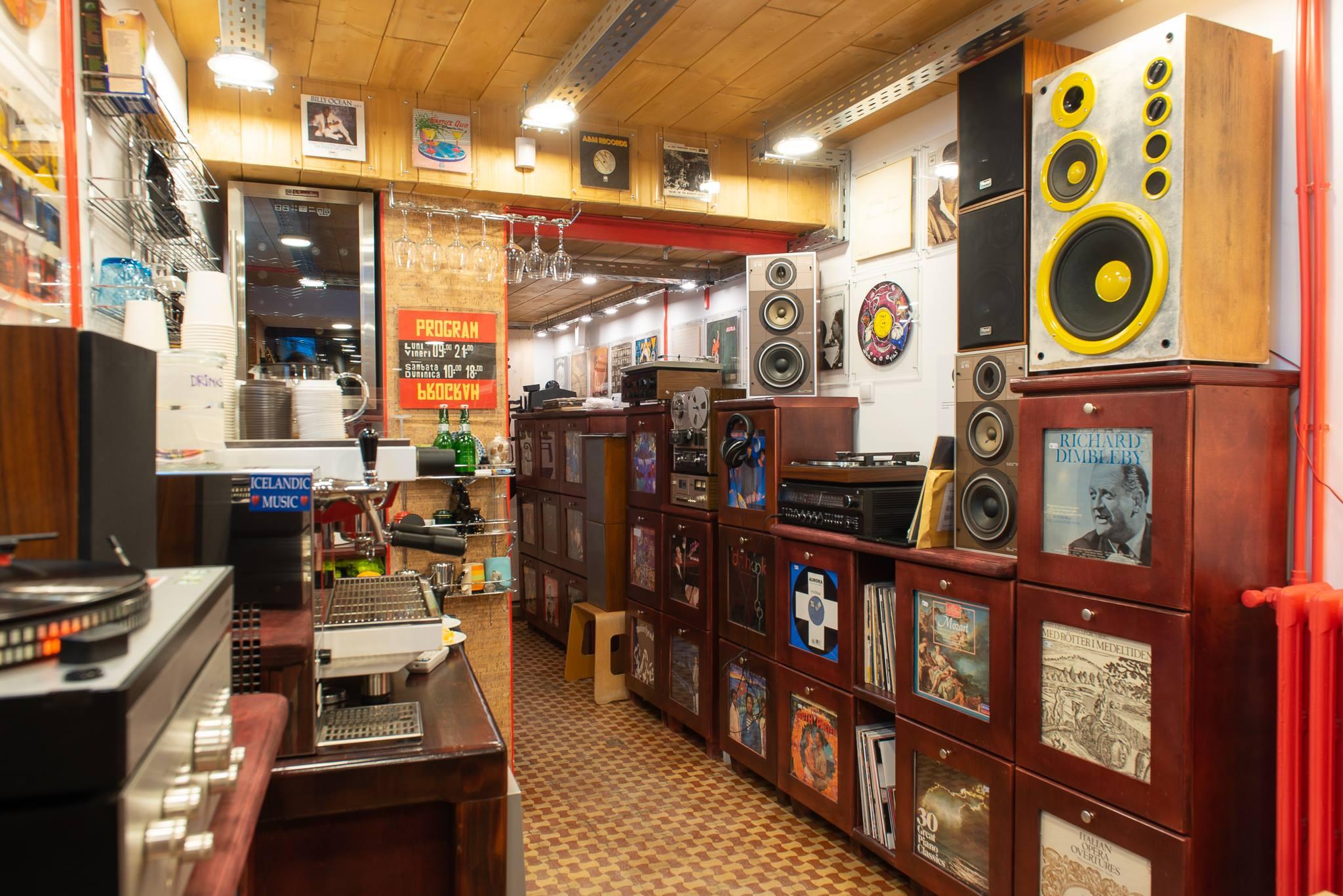 pure-indie-records-vinyl-cafe-bucarest