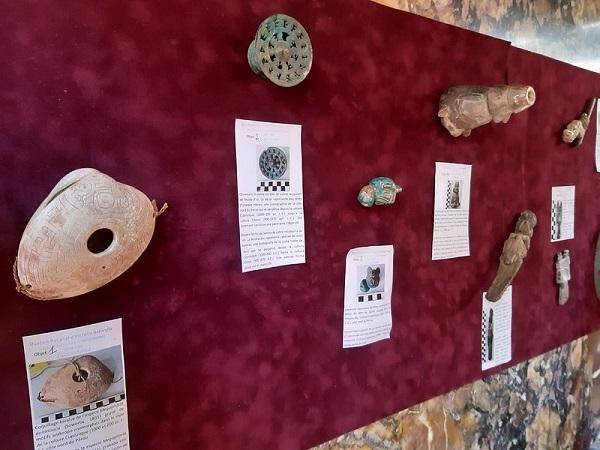 La douane française restitue des objets archéologiques péruviens