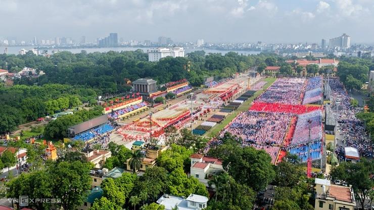 80e anniversaire de la fête nationale sur la place Ba Dinh, le matin du 2 septembre.
