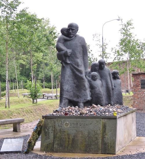 Cimetière juif varsovie