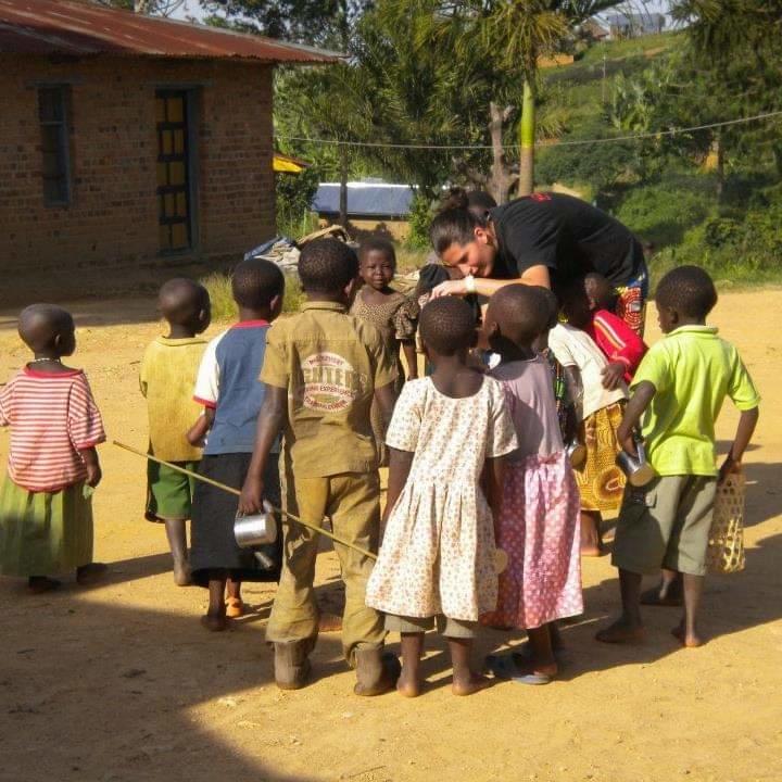 ONG Friends and Bikers alphabétisation des enfants du Bénin