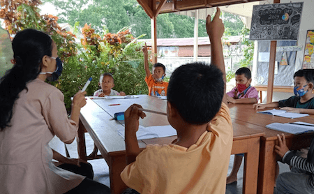 Accéder à l'éducation. Crédit @YUM