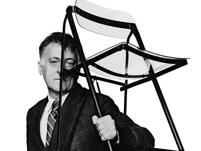 photo d'Aldo Rossiavec une chaise