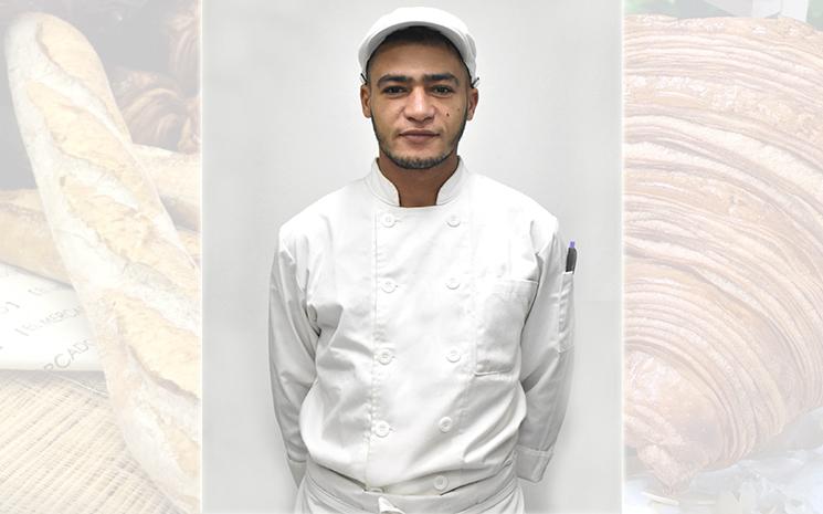 Photo montage montrant le chef boulanger francais Amir Hakkar de l'entreprise El Mercado Bangkok