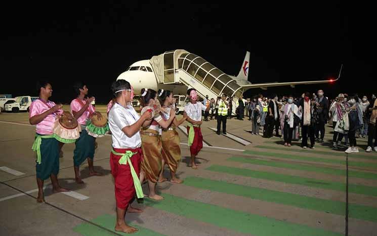 Arrivée de touristes chinois à Siemrep