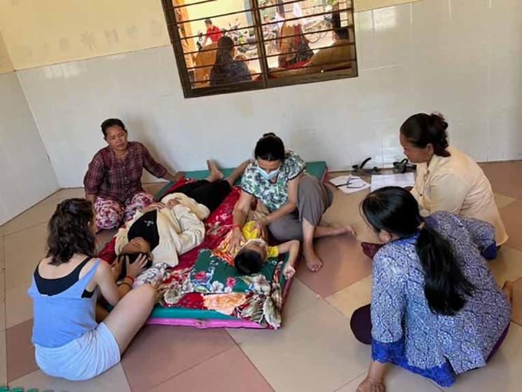 Au centre Sok San dans la province de Takeo