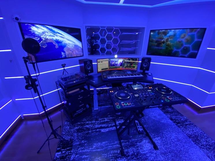 Radio Monaco Made In New York