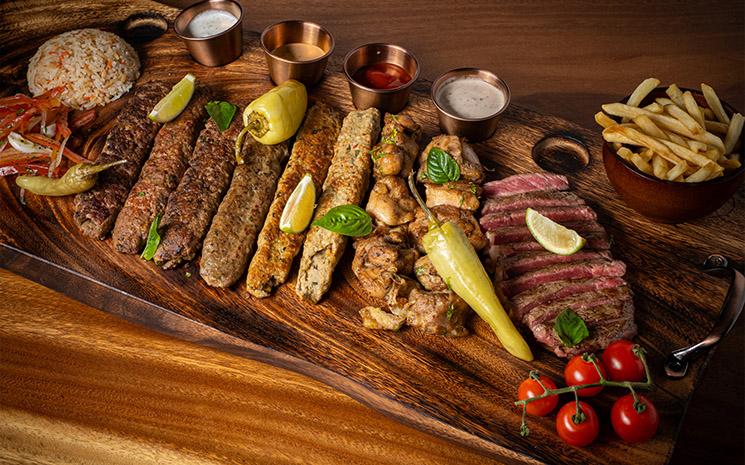 Un plat de viandes au restaurant Nico's grill & craft à Bangkok