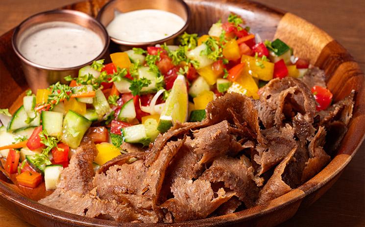 Plat mediterraneen par le restaurant Nico's grill & craft à Bangkok