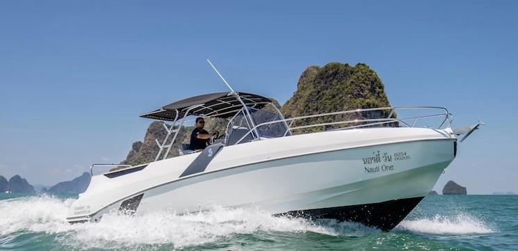 Beneteau Flyer 8.8 (Nauti One) loué par Simpson Marine Charter à partir de Phuket