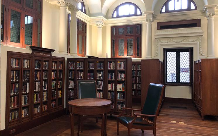 Vue interieure de la Neilson Hays Library de Bangkok