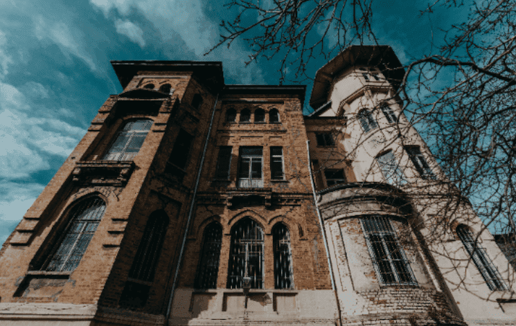 Photo de la facade du Bulgur Palas à Istanbul en Turquie dans le quartier de Fatih