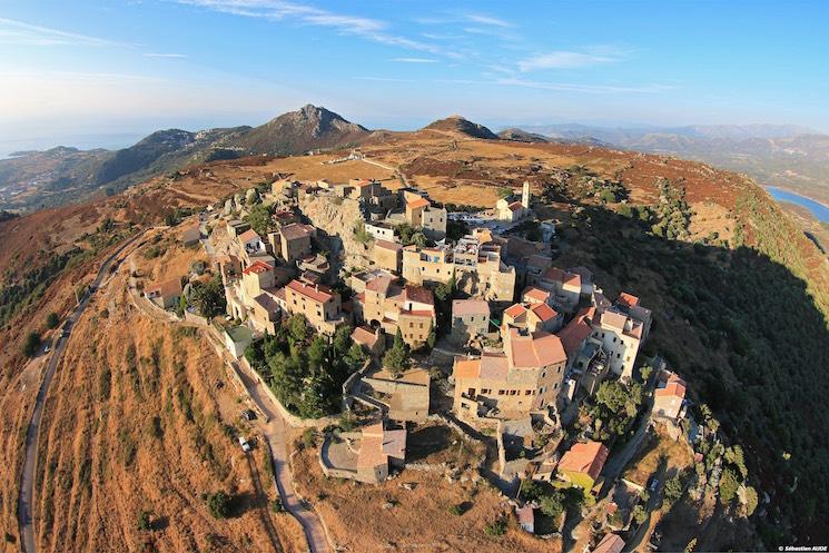 Calvi Air Corsica Corse vol pas cher