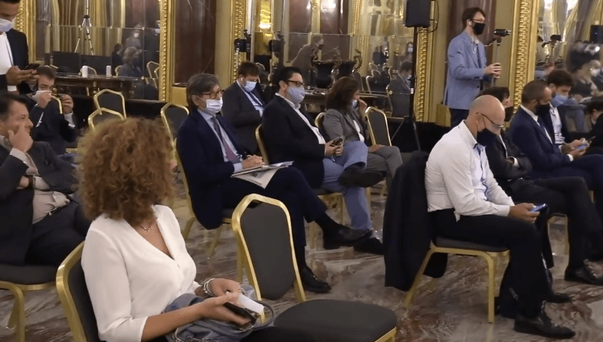 Virginia Raggi relance économie et tourisme Rome