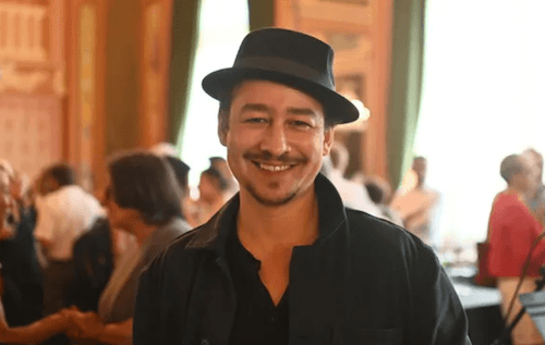 Grégory Rateau, poète et responsable lepetitjournal.com