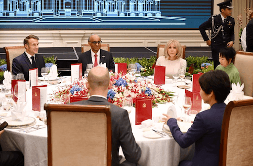 Banquet d’état à l’hôtel Raffles (© Straits Times)