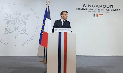 Le Président s’adressant à la communauté française à l’IFS