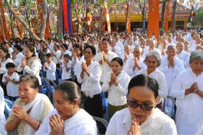 Māgha Pūjā au Cambodge : Une journée d’unité et de réflexion bouddhistes