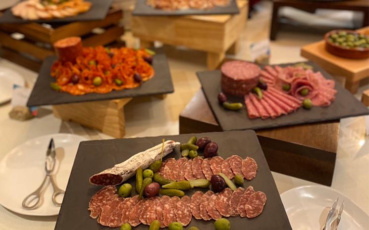 Buffet dinatoire de l'hotel Melia de Chiang Mai