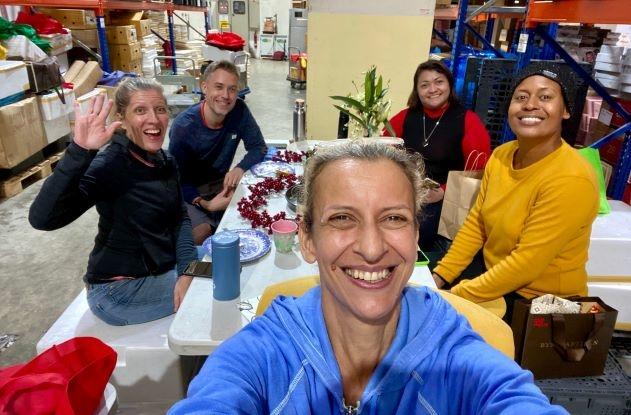 une equipe souriante