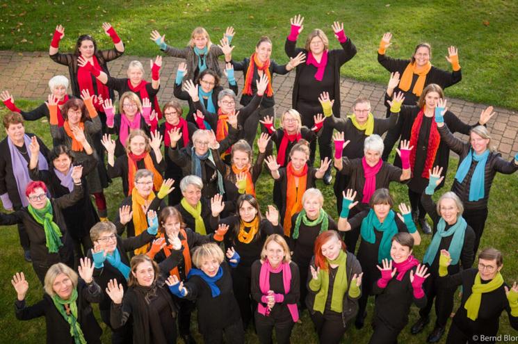 Photo de groupe des 50 femmes du Clara Schumann Frauenchor