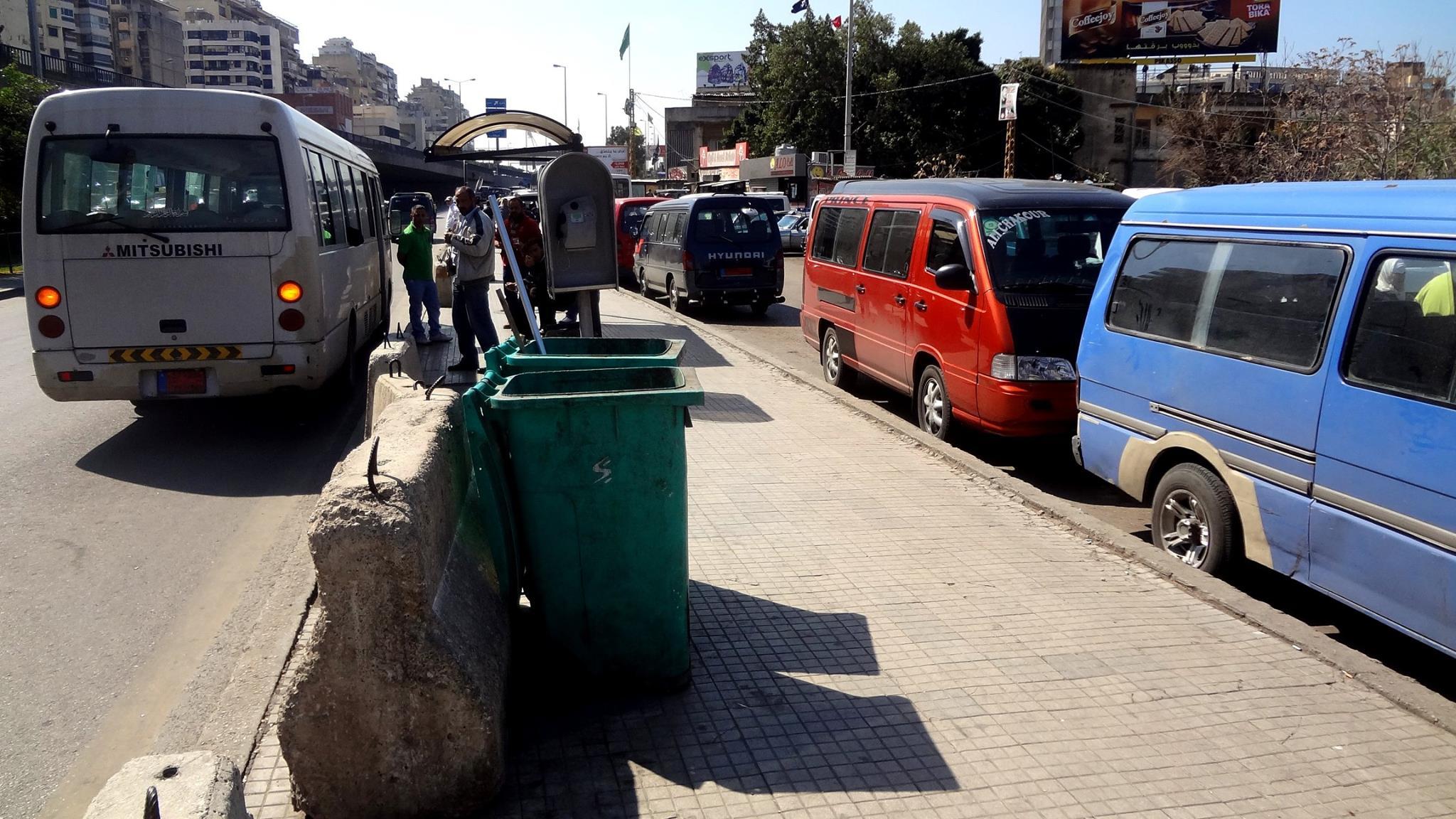 van et bus à Cola Beyrouth