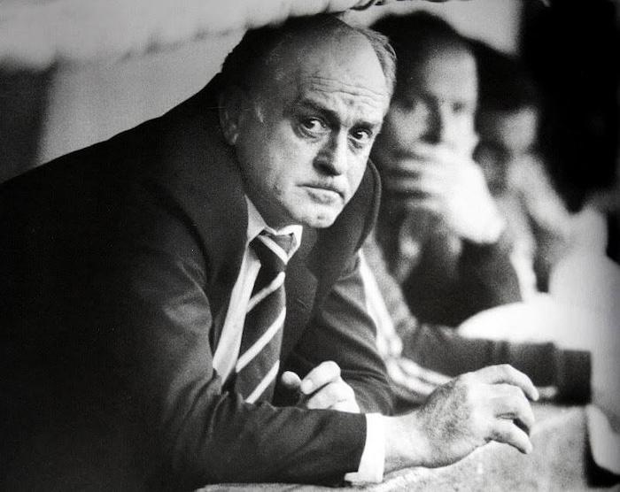 l'entraineur Di Stefano