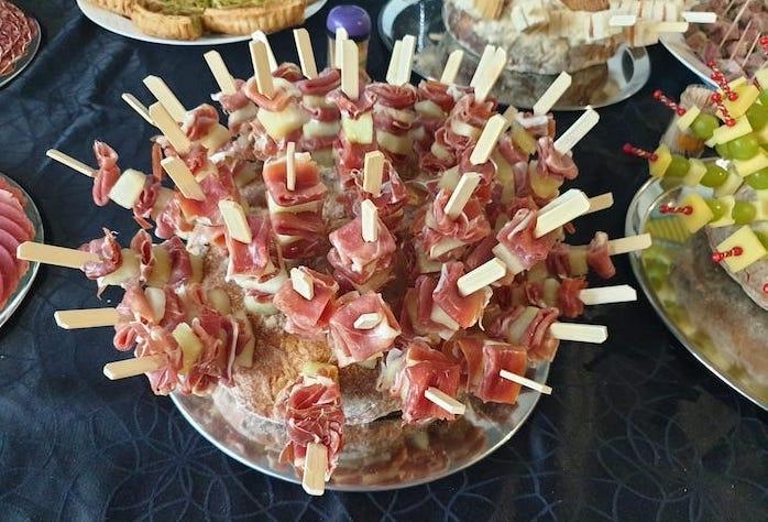 Différents type de brochettes pour les cocktails